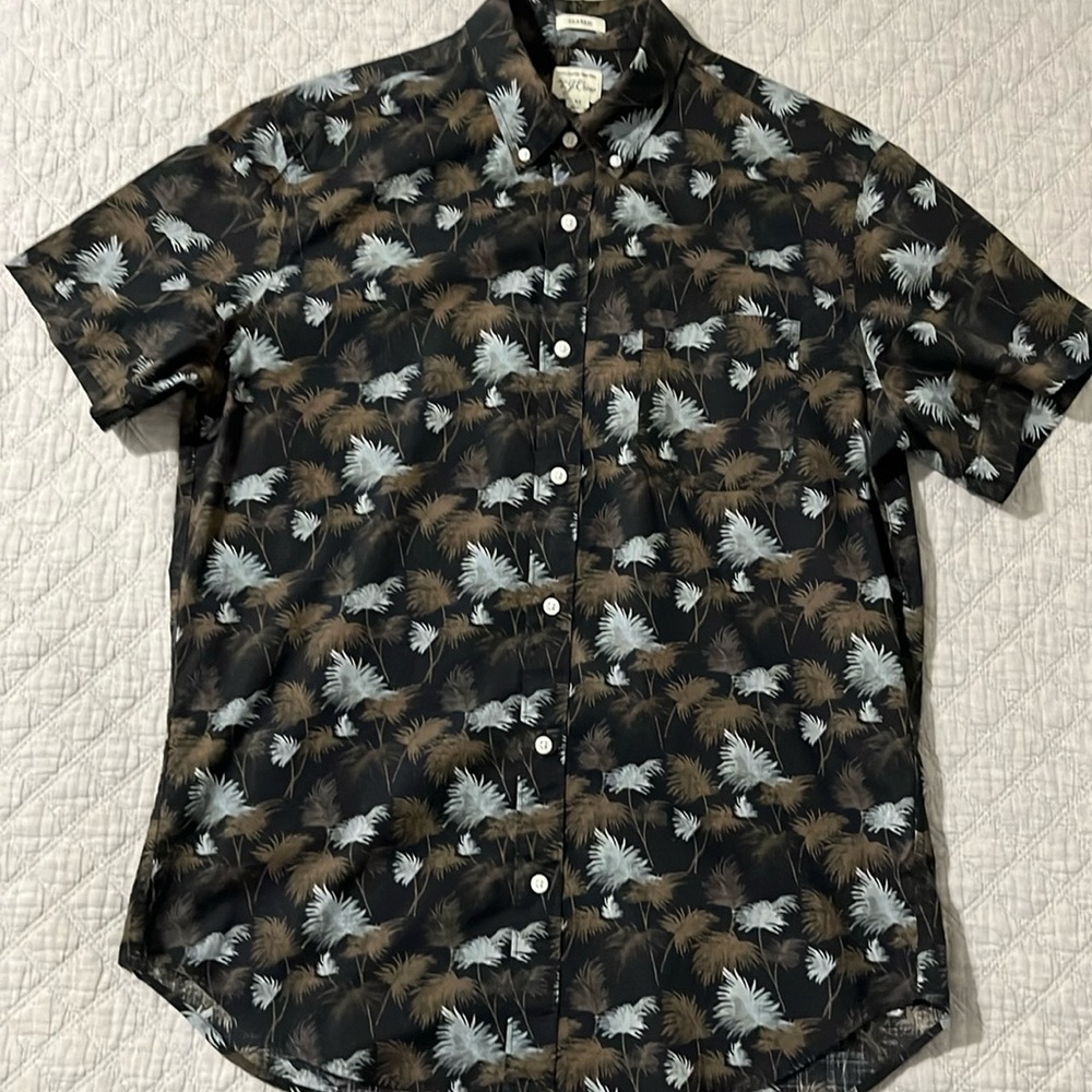 Like NEW w/o tags J.crew Short Sleeve Button Down Shirt